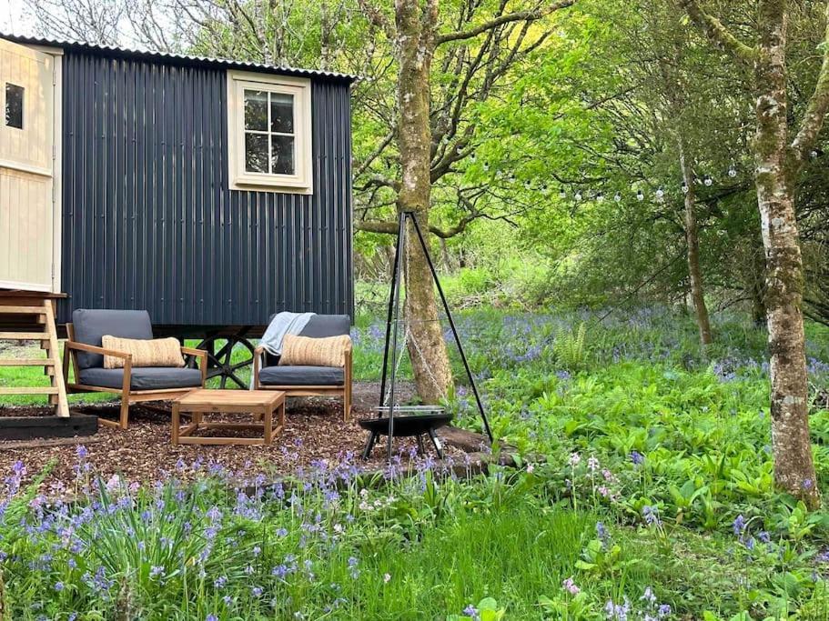 Cornwall Woodland Shepherd'S Hut - Dennis Hut Bodmin Eksteriør bilde